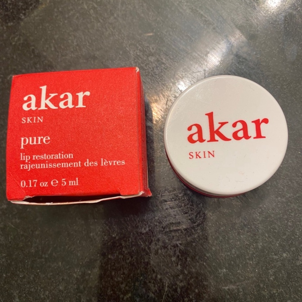 NIB Akar SKIN Pure Lip Restoration FULL SIZE